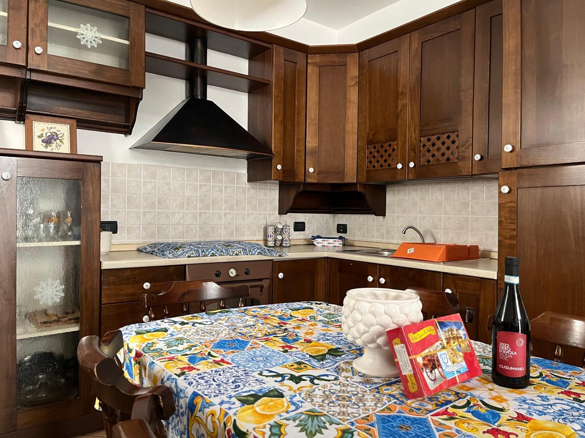 Nikuzza Holiday House Ното Екстериор снимка